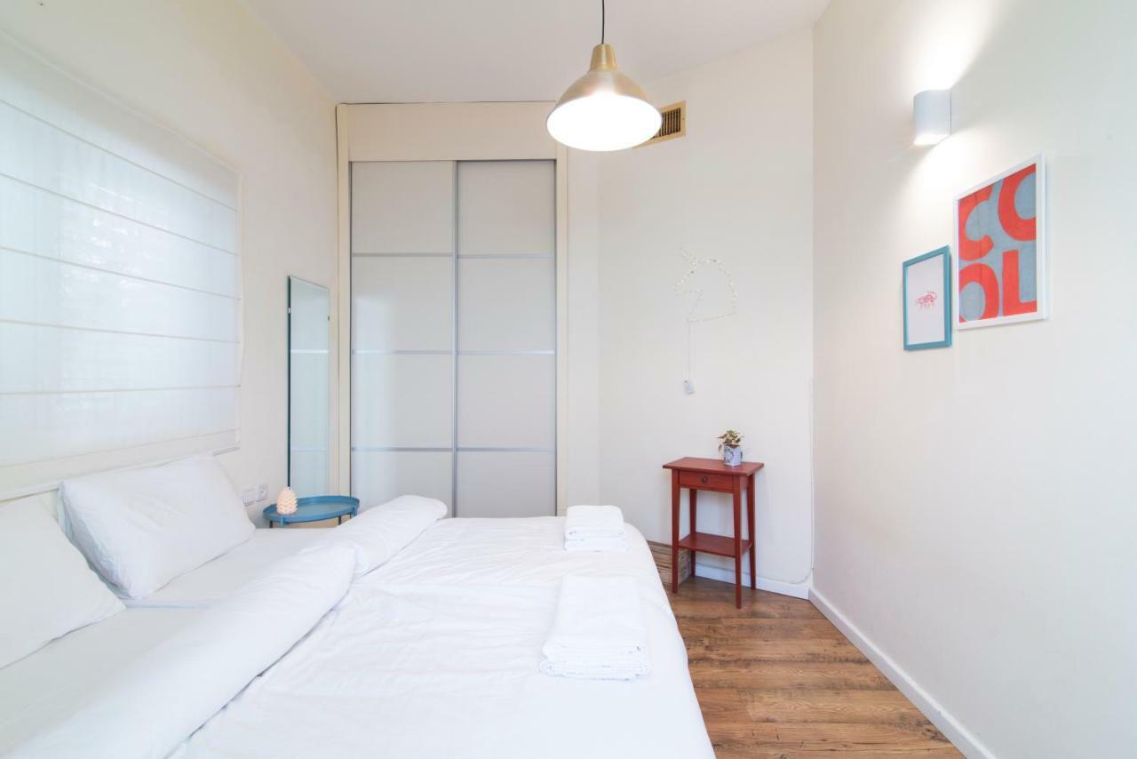 Ziv Apartments- Nahum Hanavi Street Tel Aviv